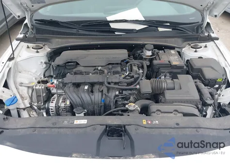 2024 Hyundai Elantra Sel z USA, uszkodzony, nr VIN KMHLM4DG2RU648103